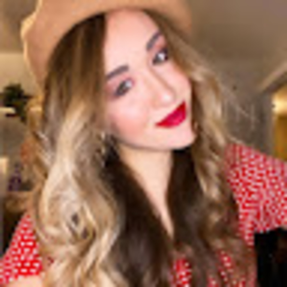 Meet your Posher, Danielle
